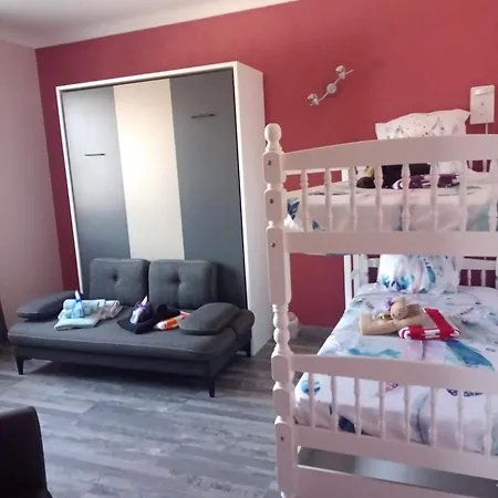 Mesanges En Bord De ! לוצ'יאנה